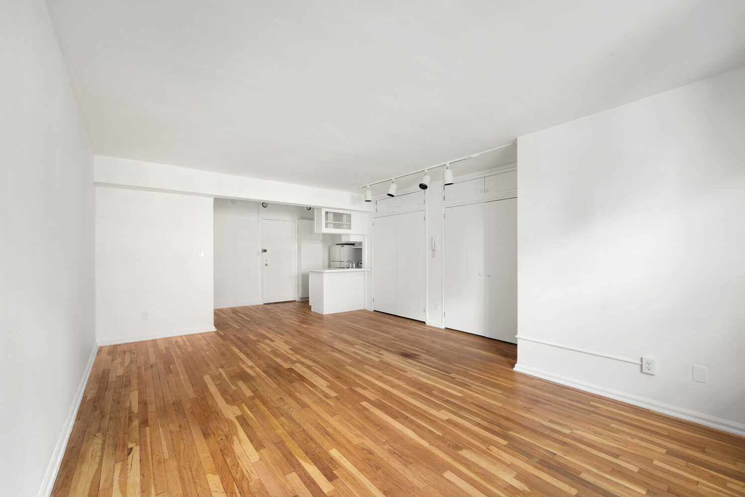#4 photo, 1420 YORK Avenue, マンハッタン Lenox Hill , NY 10021