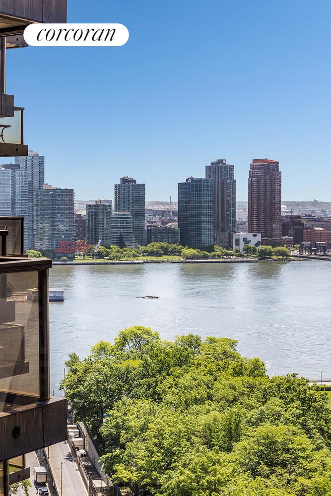 #14 photo, 100 UNITED NATIONS Plaza, マンハッタン Turtle Bay , NY 10017