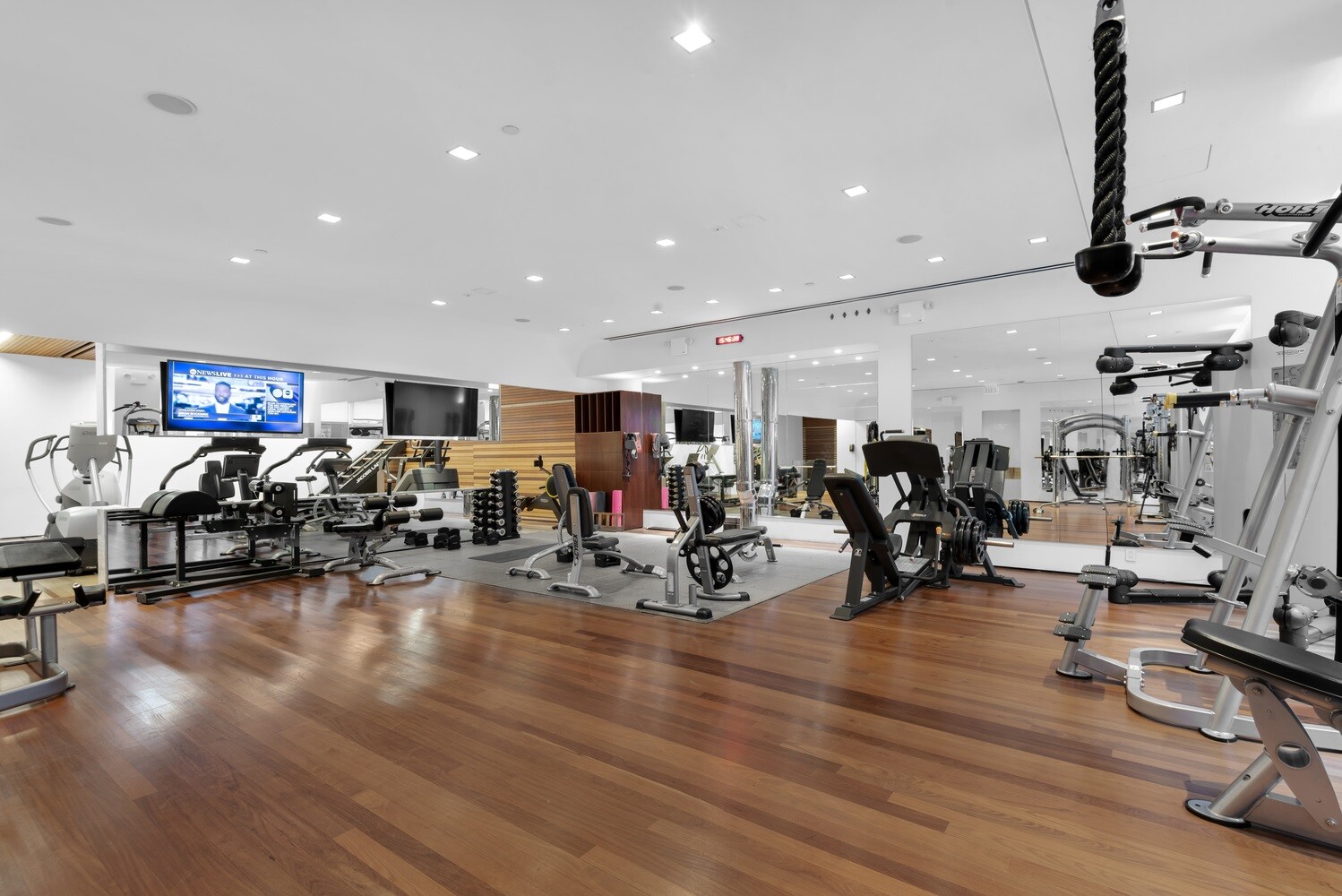 #9 photo, 60 E 55TH Street, マンハッタン Midtown East , NY 10022