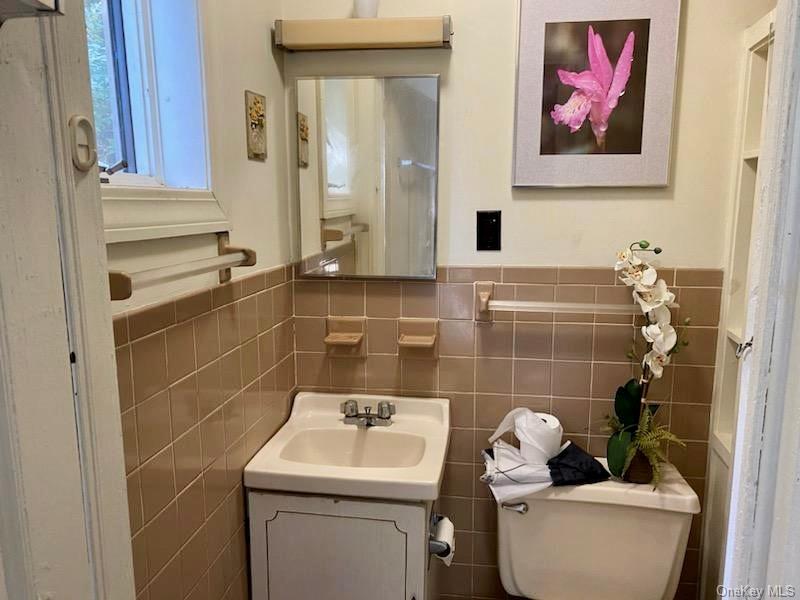 #13 photo, 8 Patterson Hill Road, Tuxedo Park , NY 10987