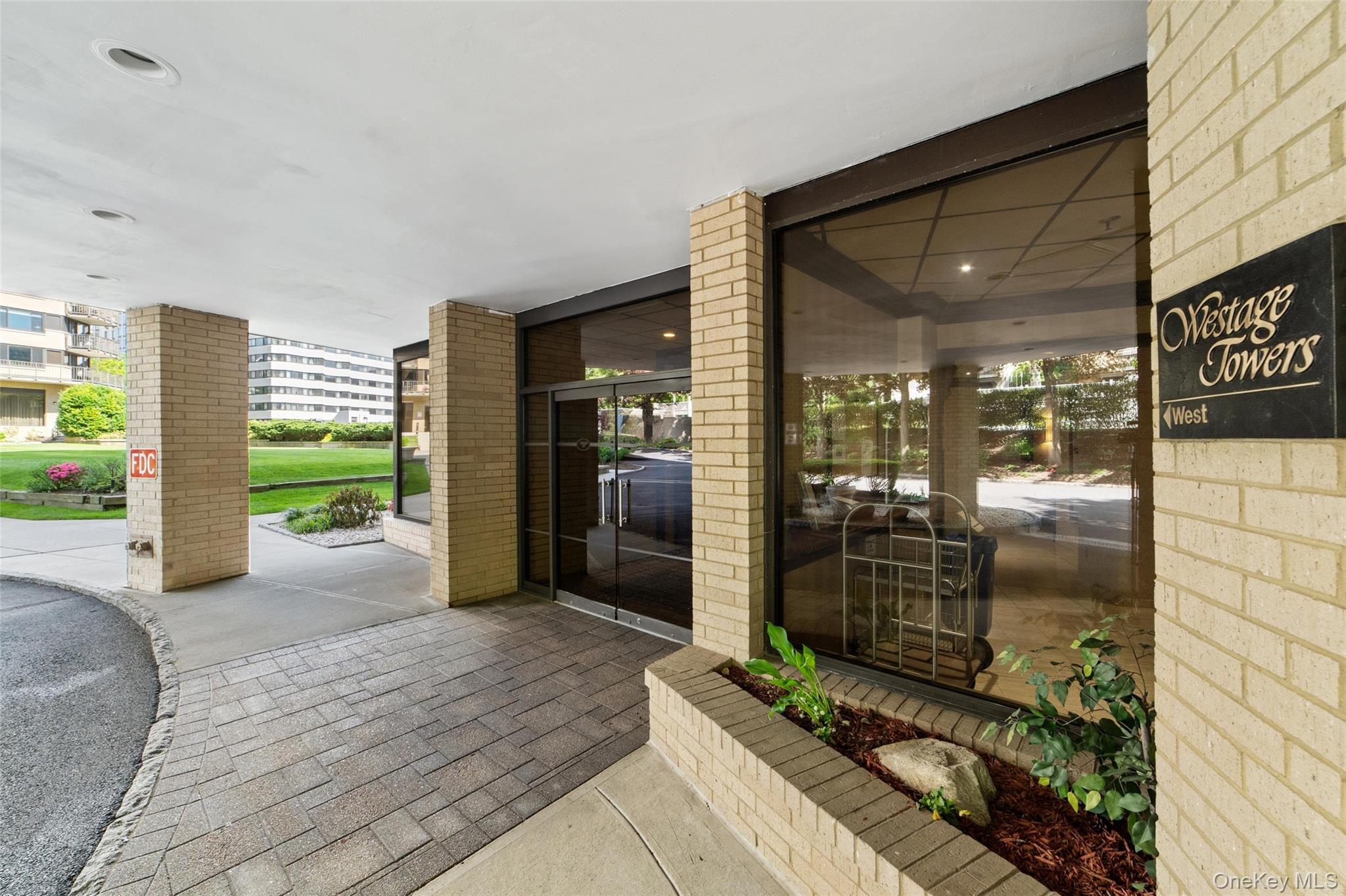 #4 photo, 25 Rockledge Avenue, White Plains , NY 10601