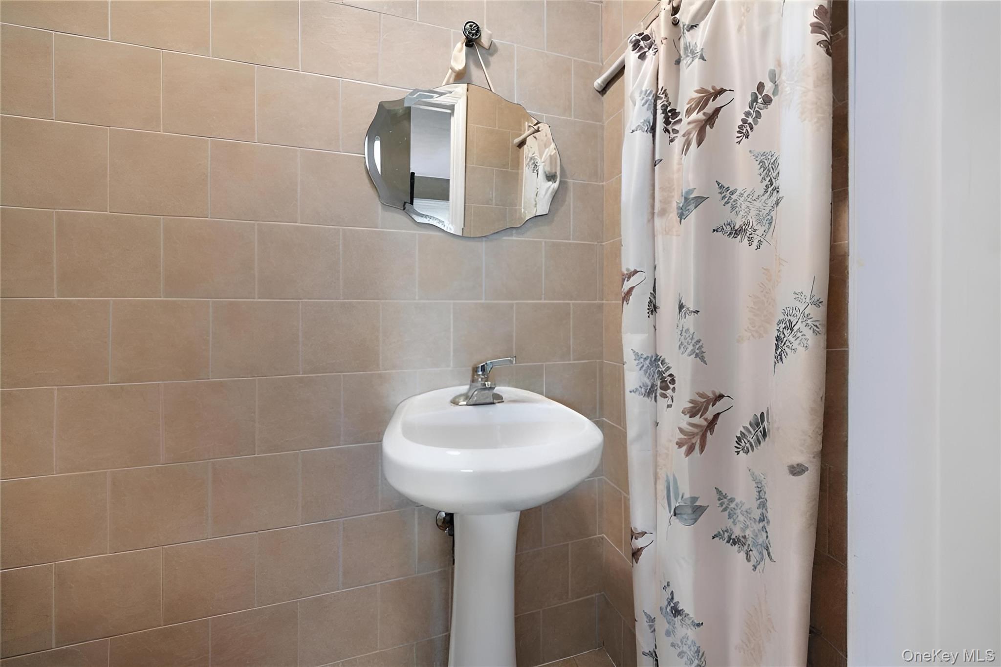 #12 photo, 1096 Midland Avenue, ブロンクス区 Bronxville , NY 10708