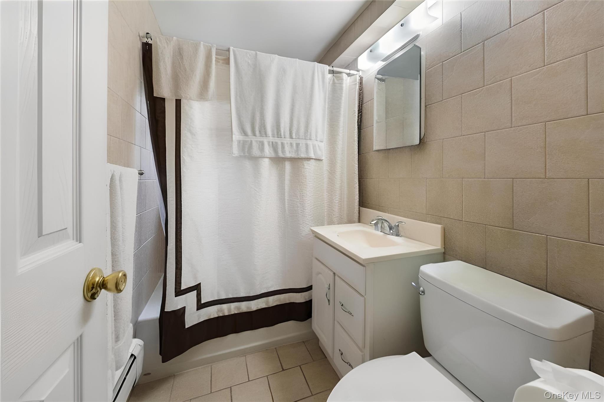 #16 photo, 1096 Midland Avenue, ブロンクス区 Bronxville , NY 10708