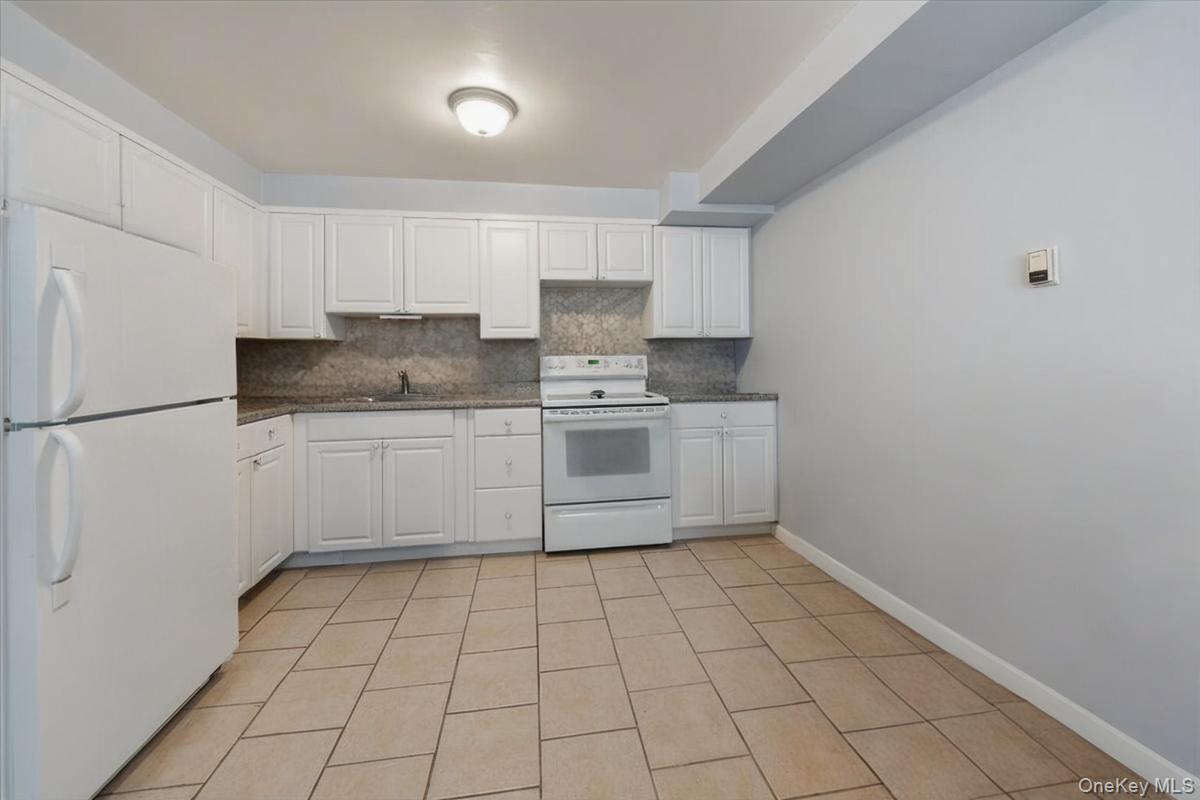 #17 photo, 1096 Midland Avenue, ブロンクス区 Bronxville , NY 10708