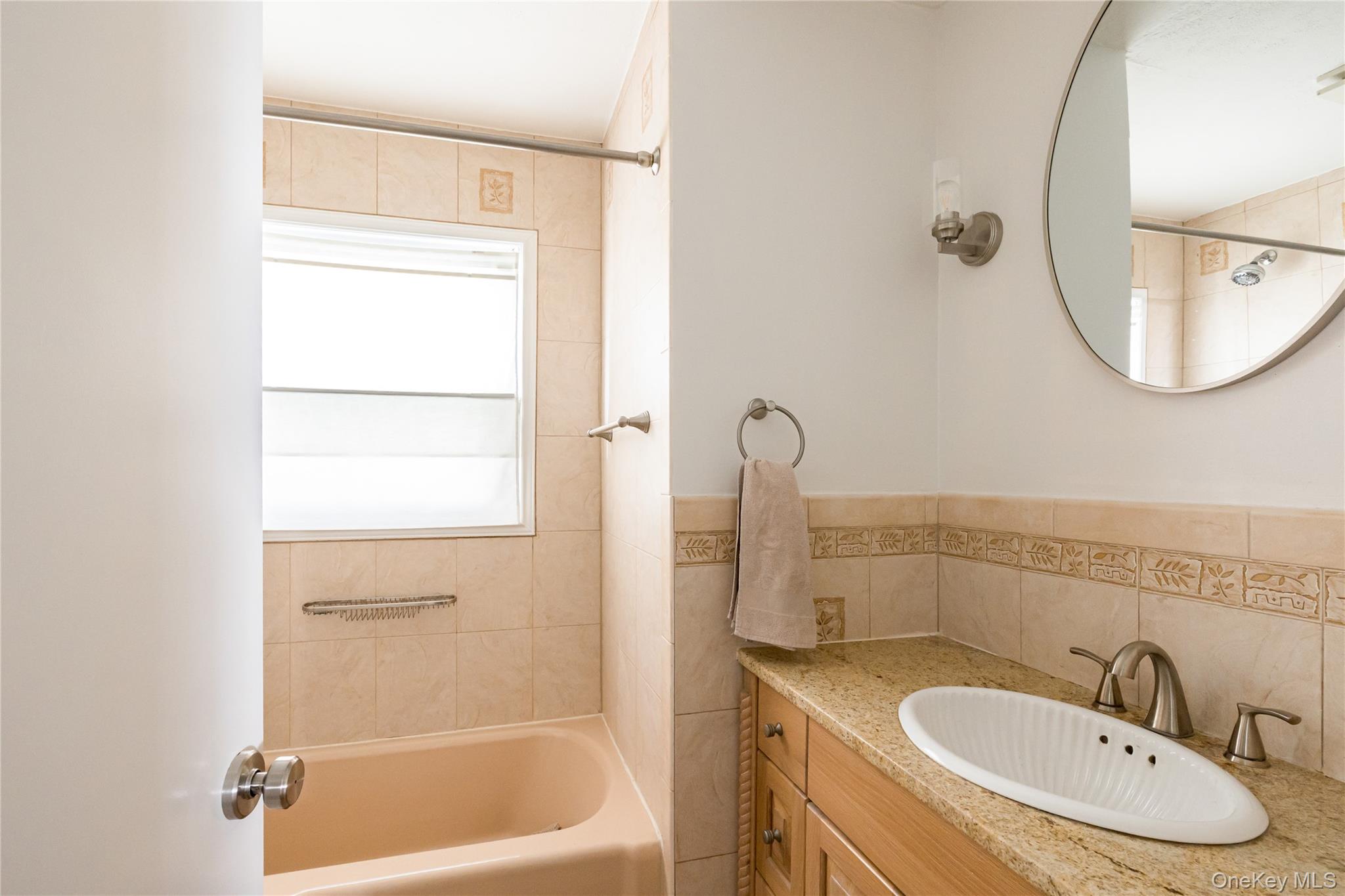 #15 photo, 25 Joslen Place, Hudson , NY 12534