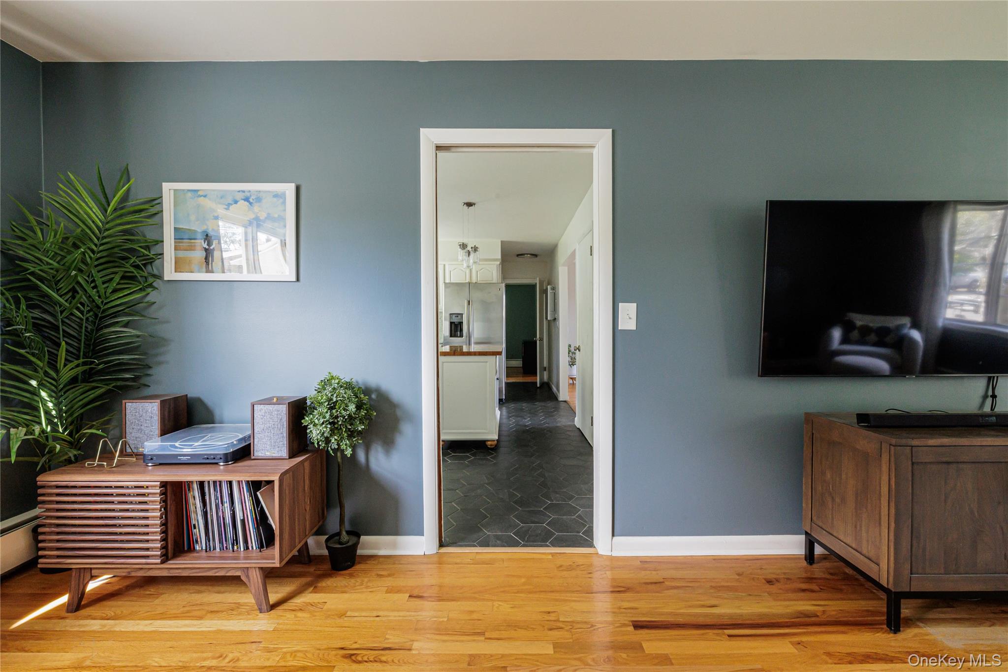 #6 photo, 25 Joslen Place, Hudson , NY 12534