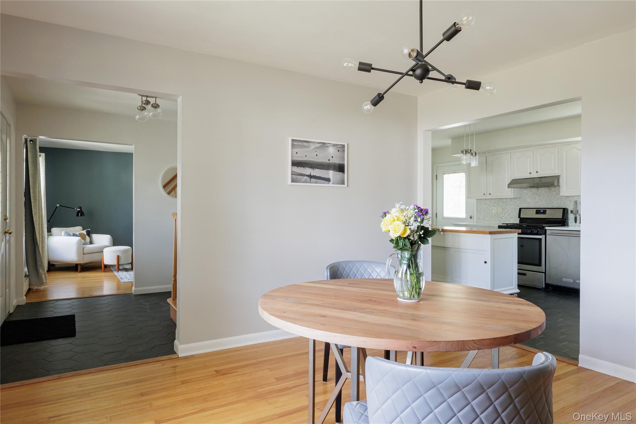 #9 photo, 25 Joslen Place, Hudson , NY 12534