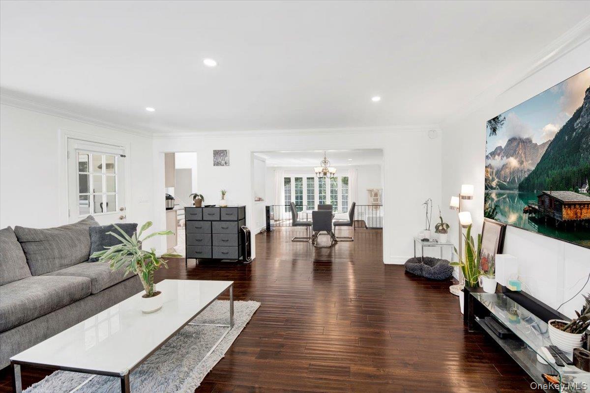 #13 photo, 270 Victory Boulevard, New Rochelle , NY 10804