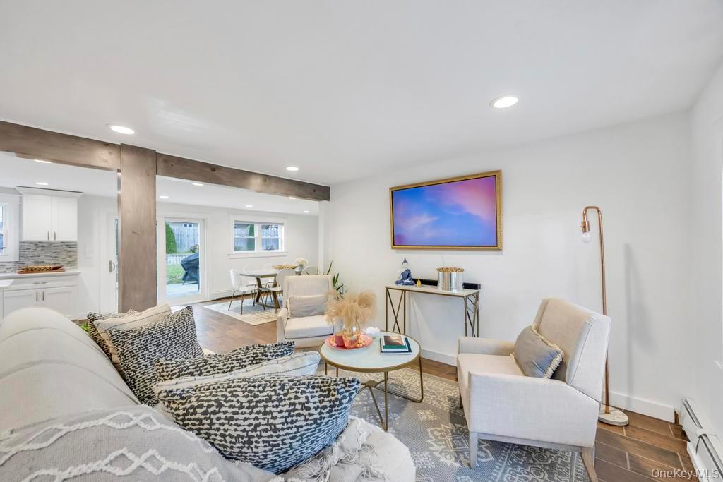 #10 photo, 37 Fiesta Drive, サフォーク郡 Centereach , NY 11720