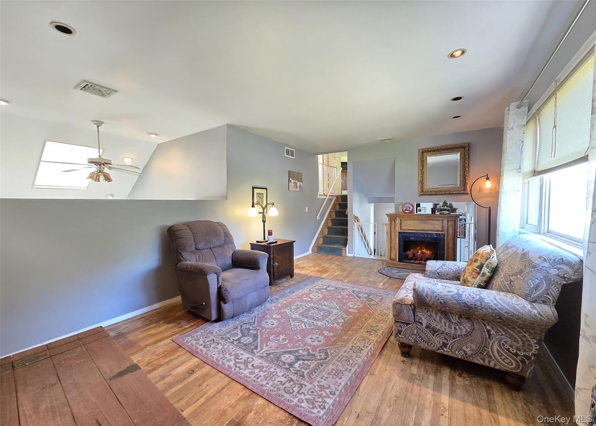 #10 photo, 12 Willow Street, Selden , NY 11784