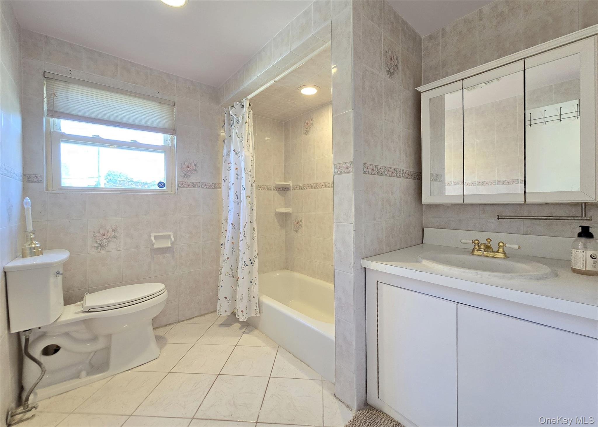 #13 photo, 12 Willow Street, Selden , NY 11784