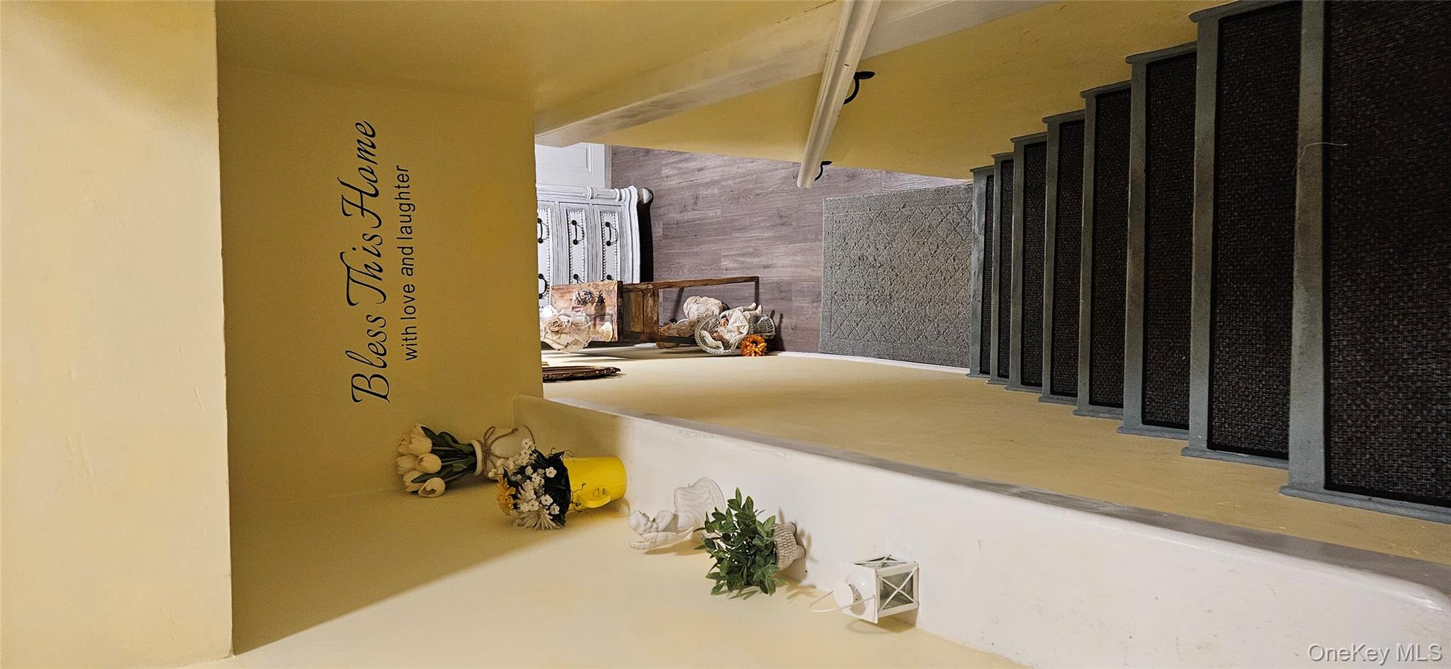 #6 photo, 304 Parkwood Street, Ronkonkoma , NY 11779