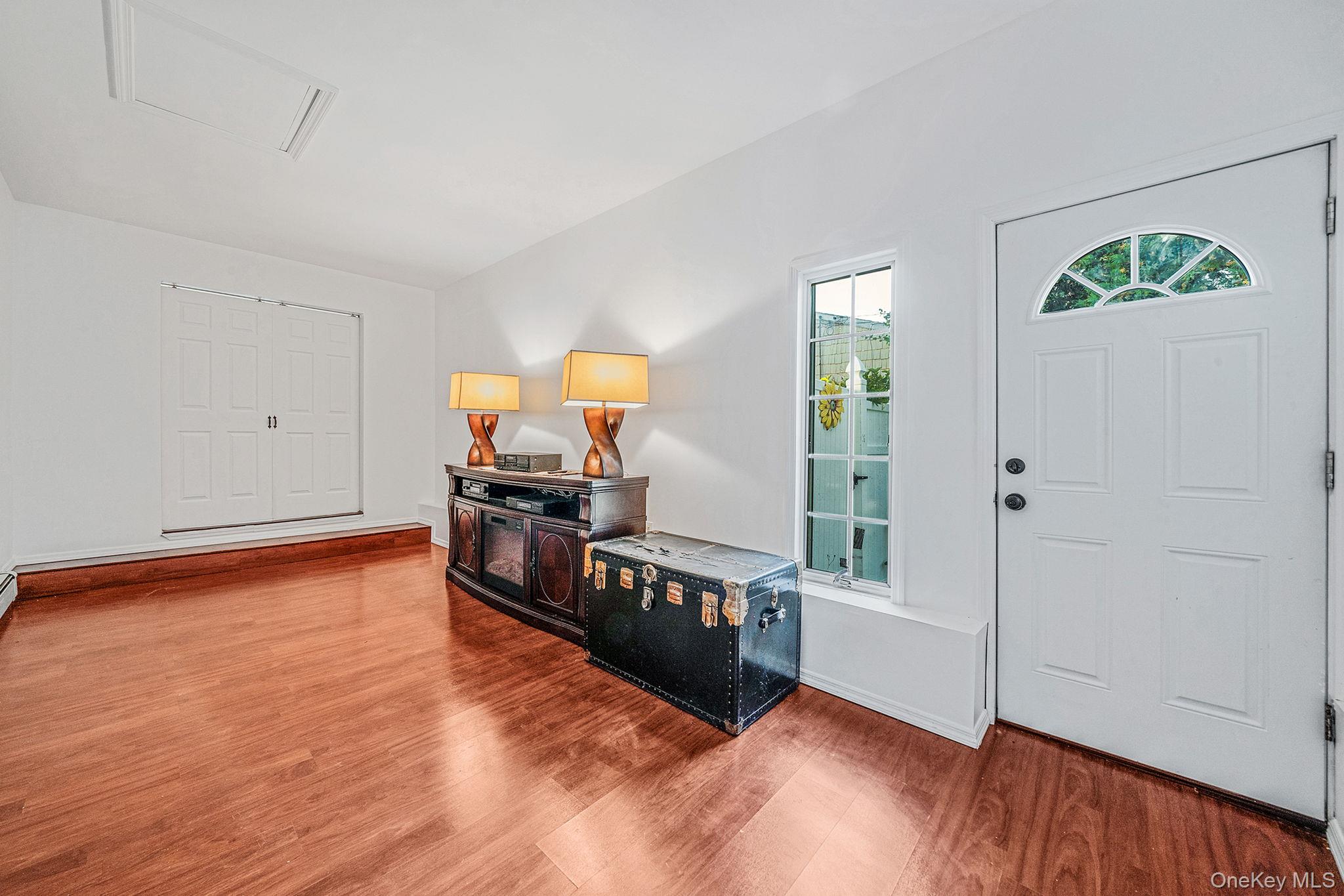 #11 photo, 112 Cleveland Street, Bay Shore , NY 11706