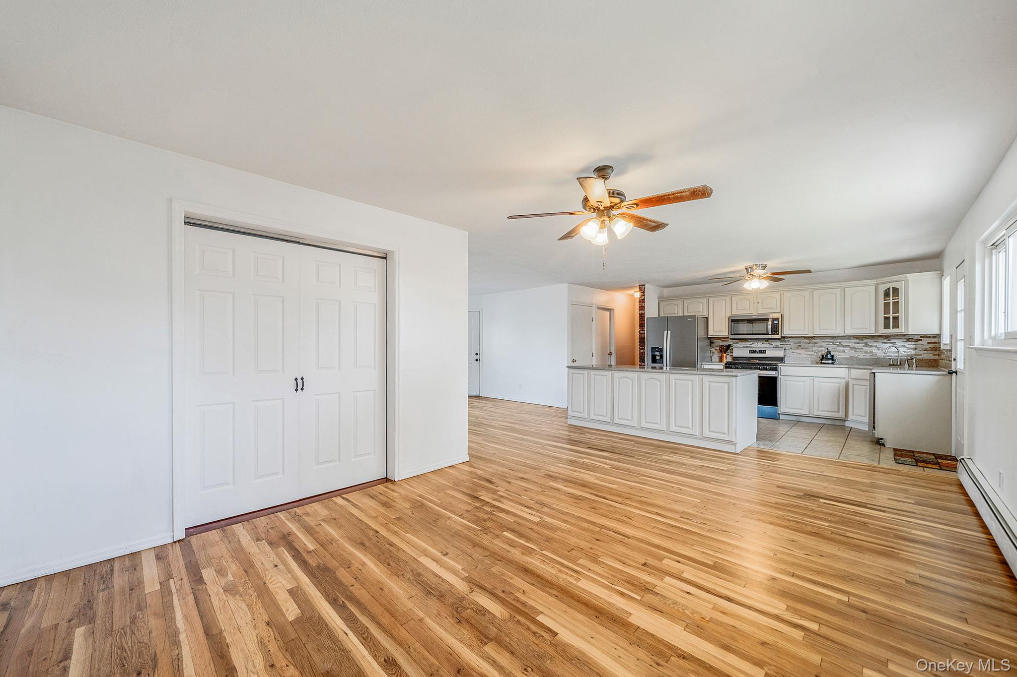 #5 photo, 112 Cleveland Street, Bay Shore , NY 11706