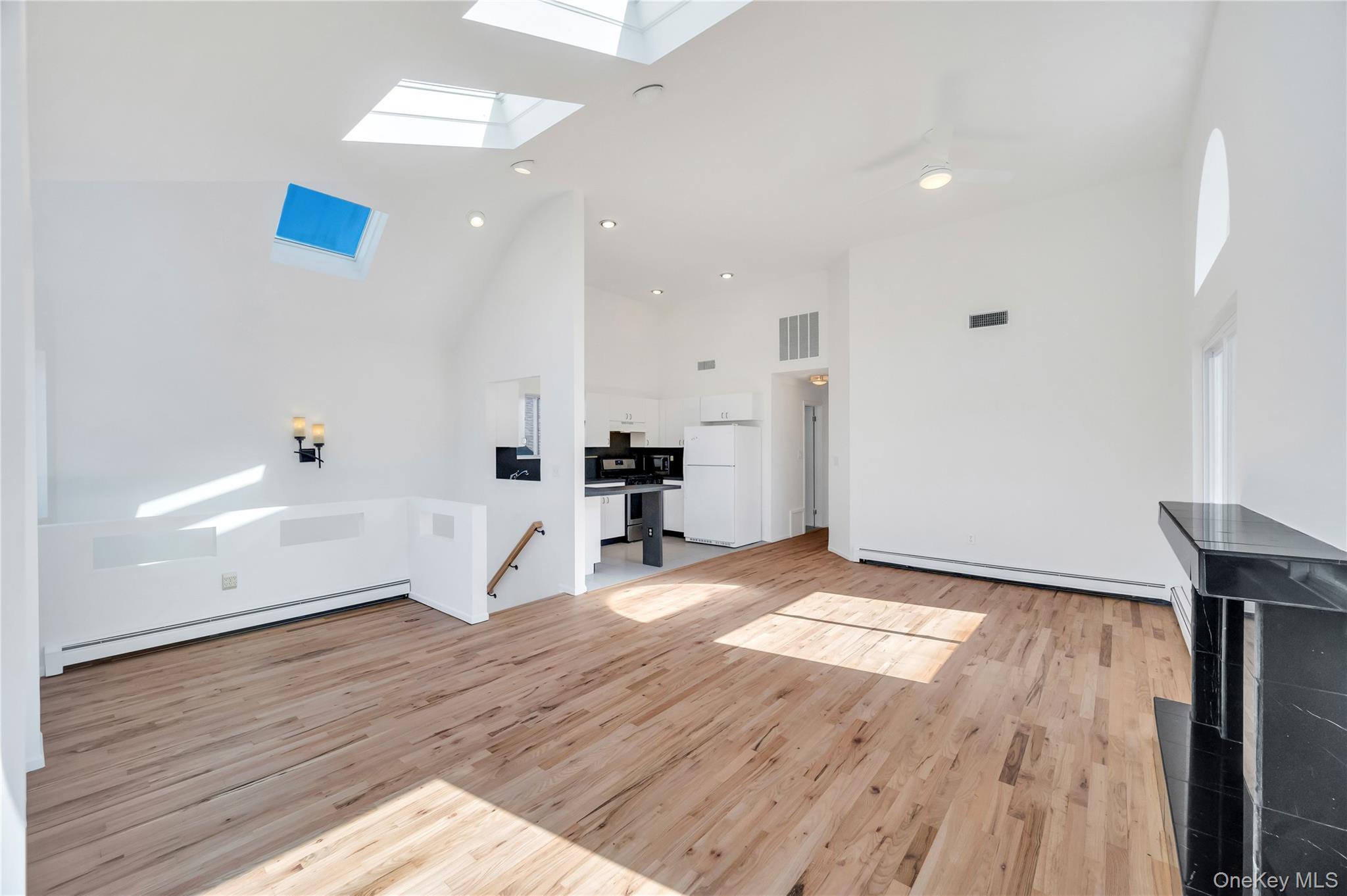 #12 photo, 28 Michigan Street, Long Beach , NY 11561