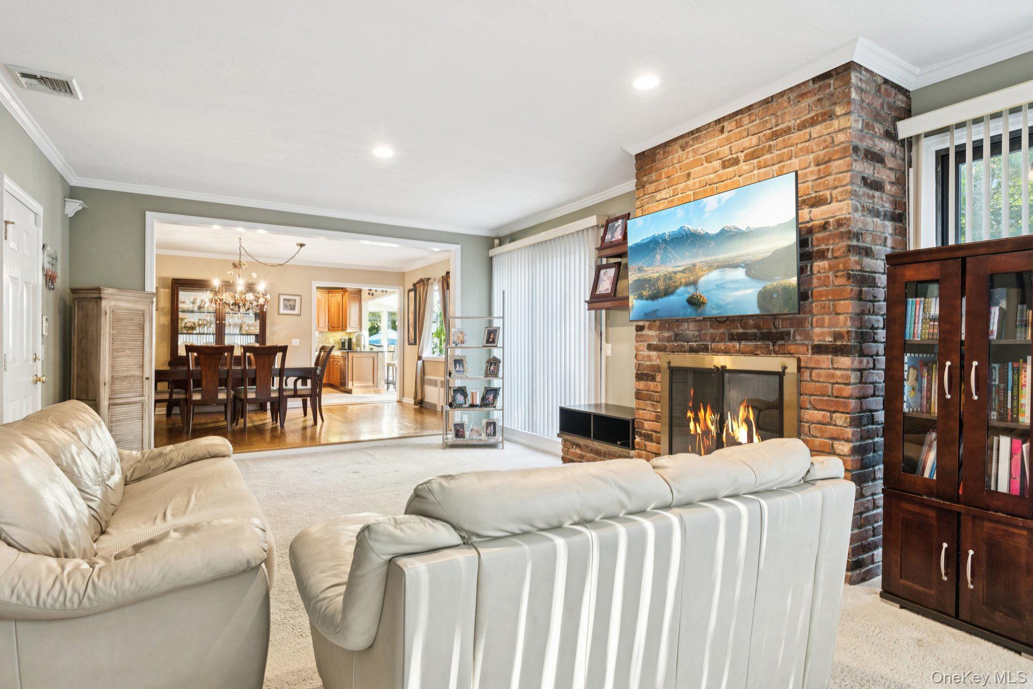 #11 photo, 38 Colonial Drive, Huntington , NY 11743