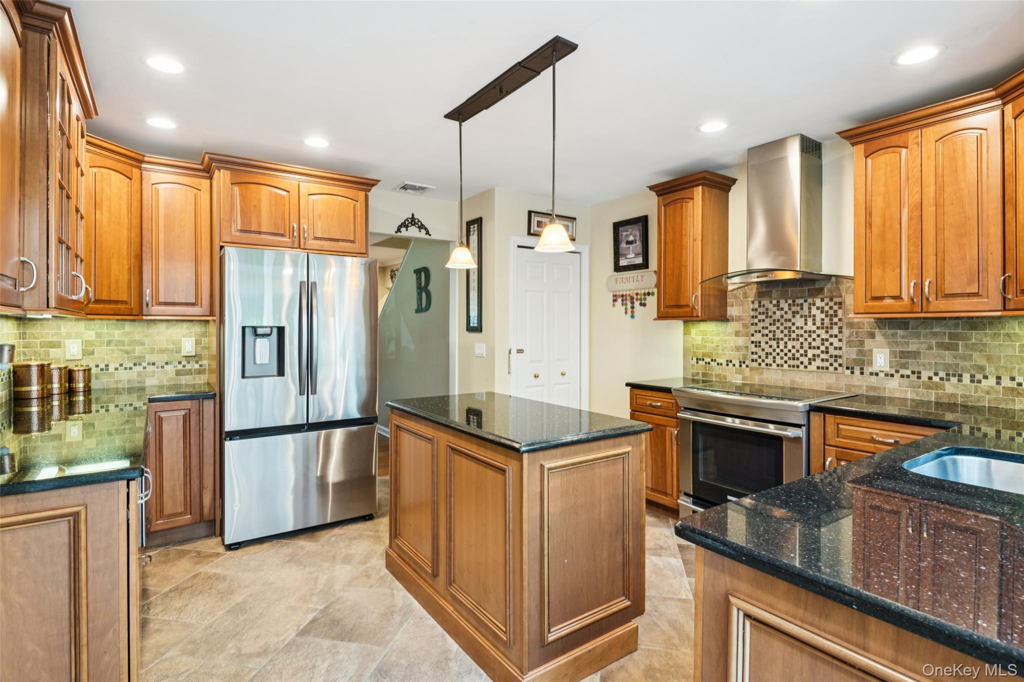 #14 photo, 38 Colonial Drive, Huntington , NY 11743