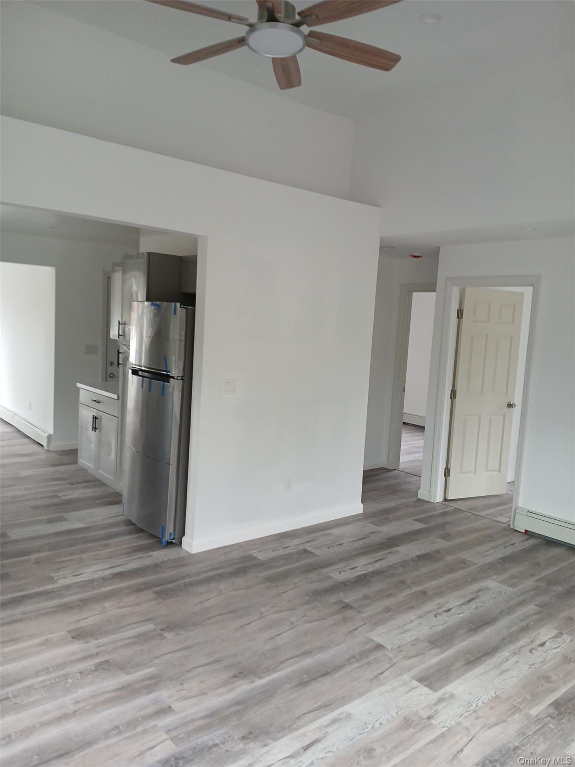 #12 photo, 49 Swezey Street, サフォーク郡 Patchogue , NY 11772