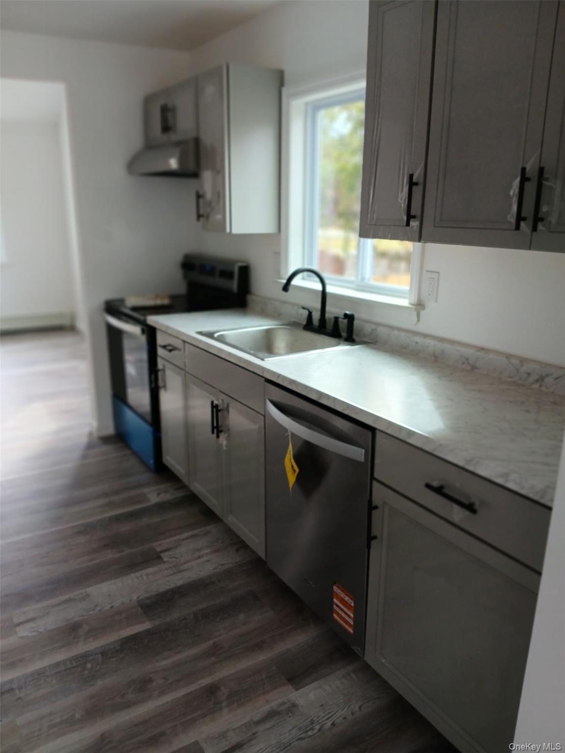 #5 photo, 49 Swezey Street, サフォーク郡 Patchogue , NY 11772