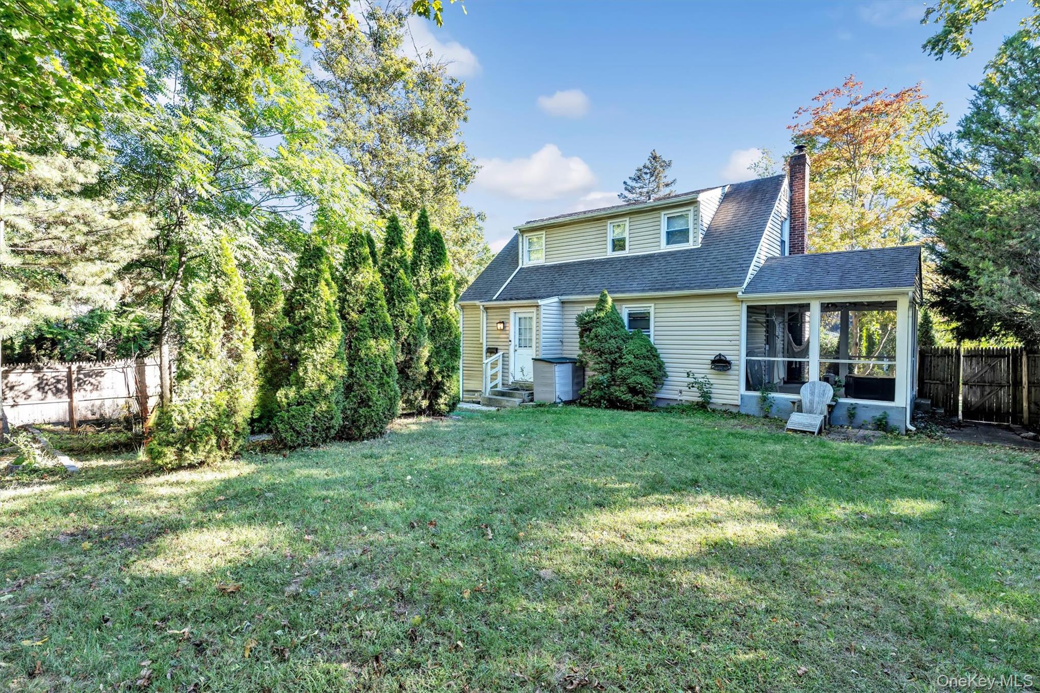 #13 photo, 5 Waywood Place, Huntington Station , NY 11746