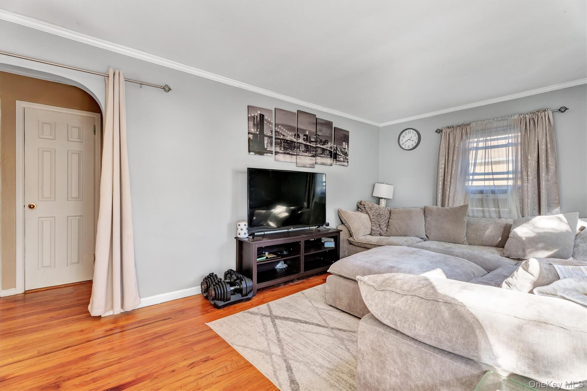 #4 photo, 5 Waywood Place, Huntington Station , NY 11746