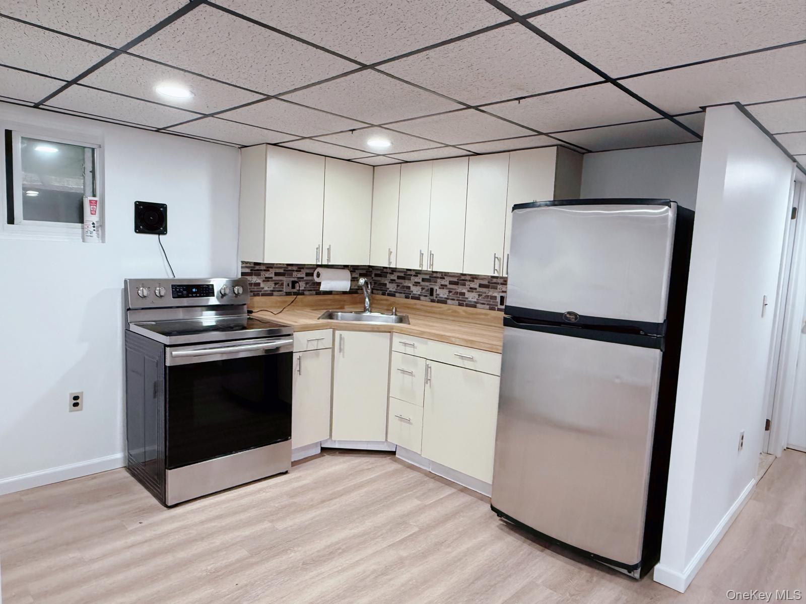 #4 photo, 12 Bruce Drive, サフォーク郡 South Setauket , NY 11720