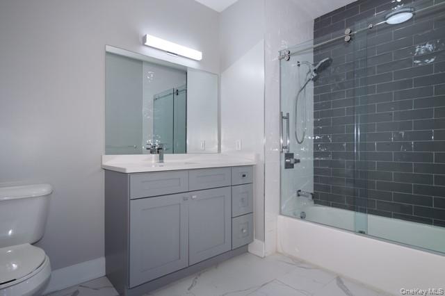 #12 photo, 75 Circle Drive, サフォーク郡 Central Islip , NY 11722