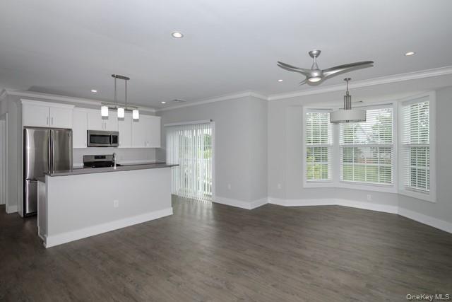 #6 photo, 75 Circle Drive, サフォーク郡 Central Islip , NY 11722