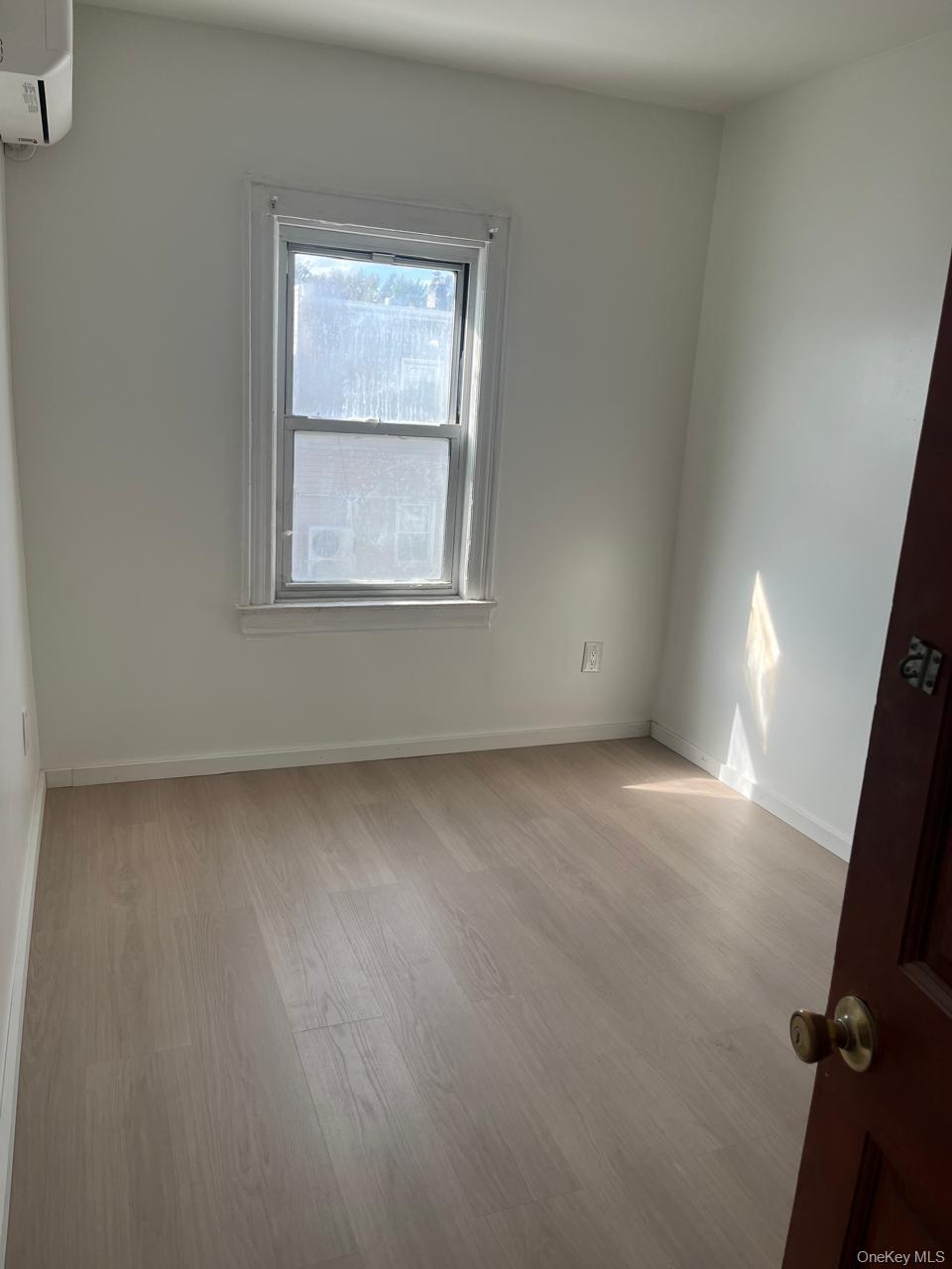 #6 photo, 93-08 74TH PL, Woodhaven , NY 11421