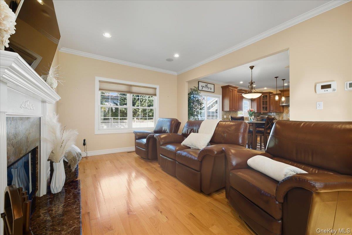 #16 photo, 1615 Belmont Avenue, ナッソー郡 New Hyde Park , NY 11040