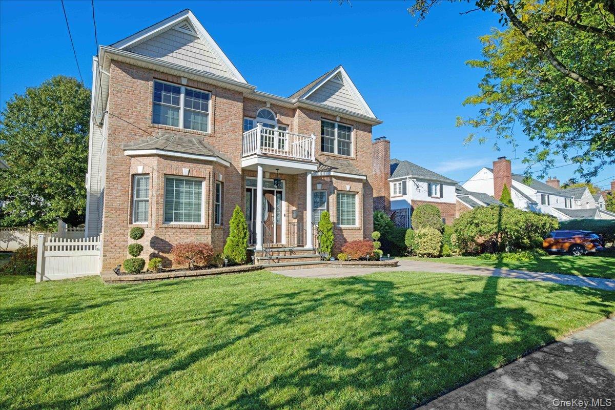 #2 photo, 1615 Belmont Avenue, ナッソー郡 New Hyde Park , NY 11040