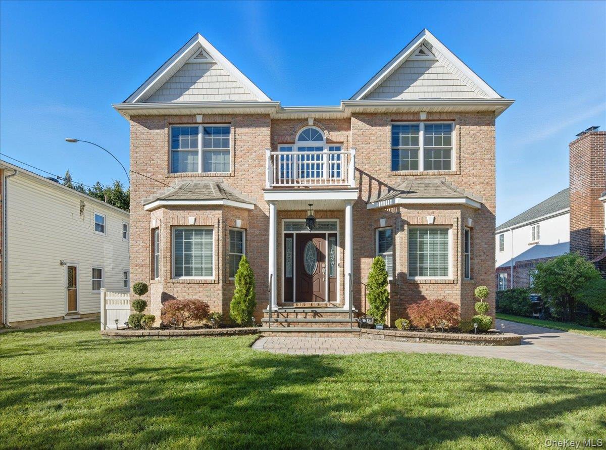 #3 photo, 1615 Belmont Avenue, ナッソー郡 New Hyde Park , NY 11040