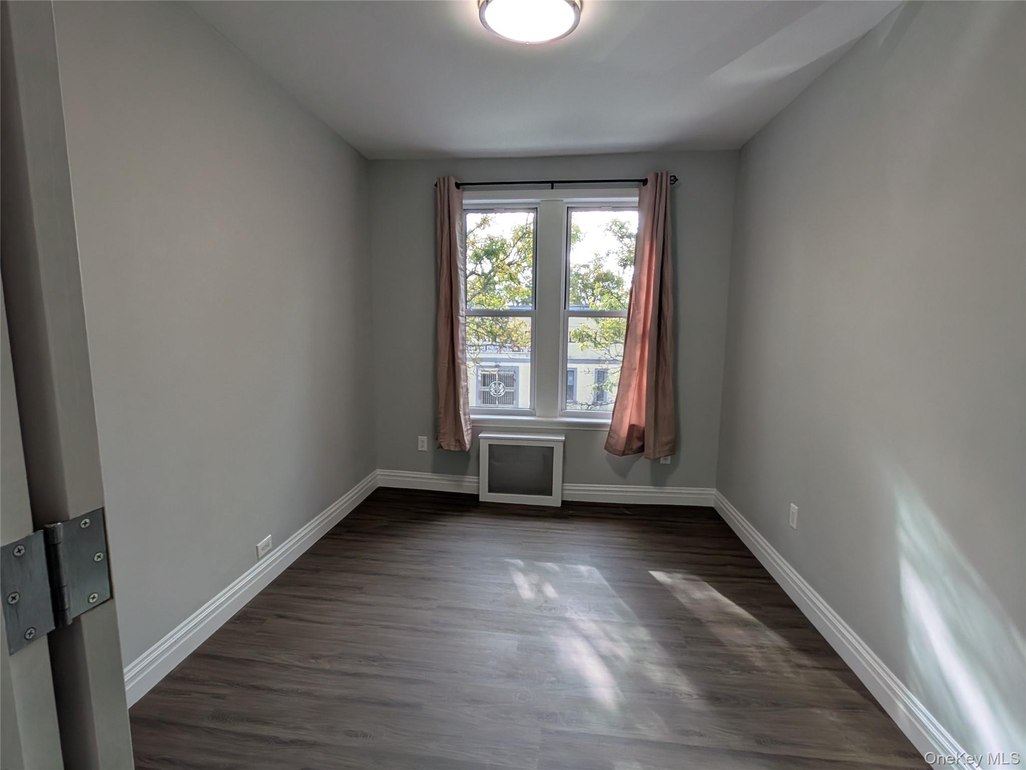 #18 photo, 205-17 Hollis Avenue, クイーンズ区 Saint Albans , NY 11412