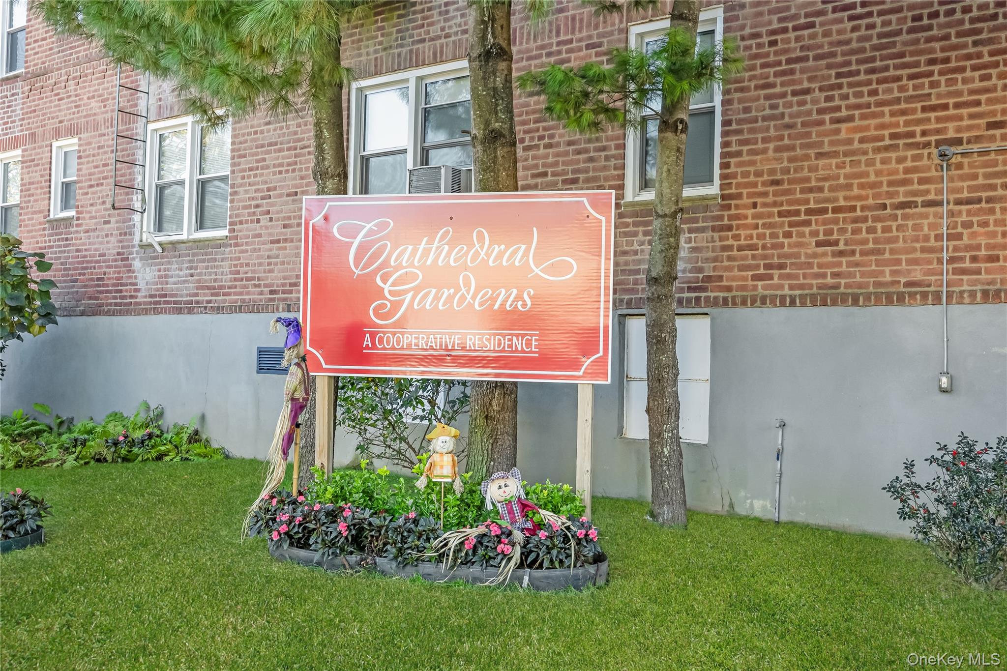 #1 photo, 22 Mulford Place, Hempstead , NY 11550