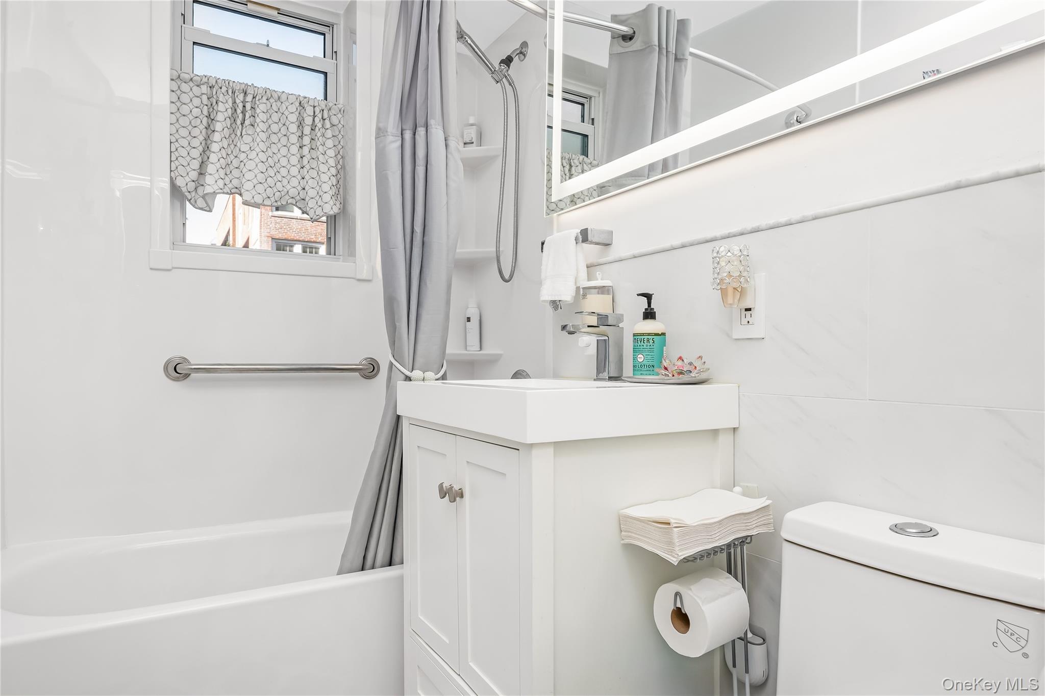 #14 photo, 22 Mulford Place, Hempstead , NY 11550