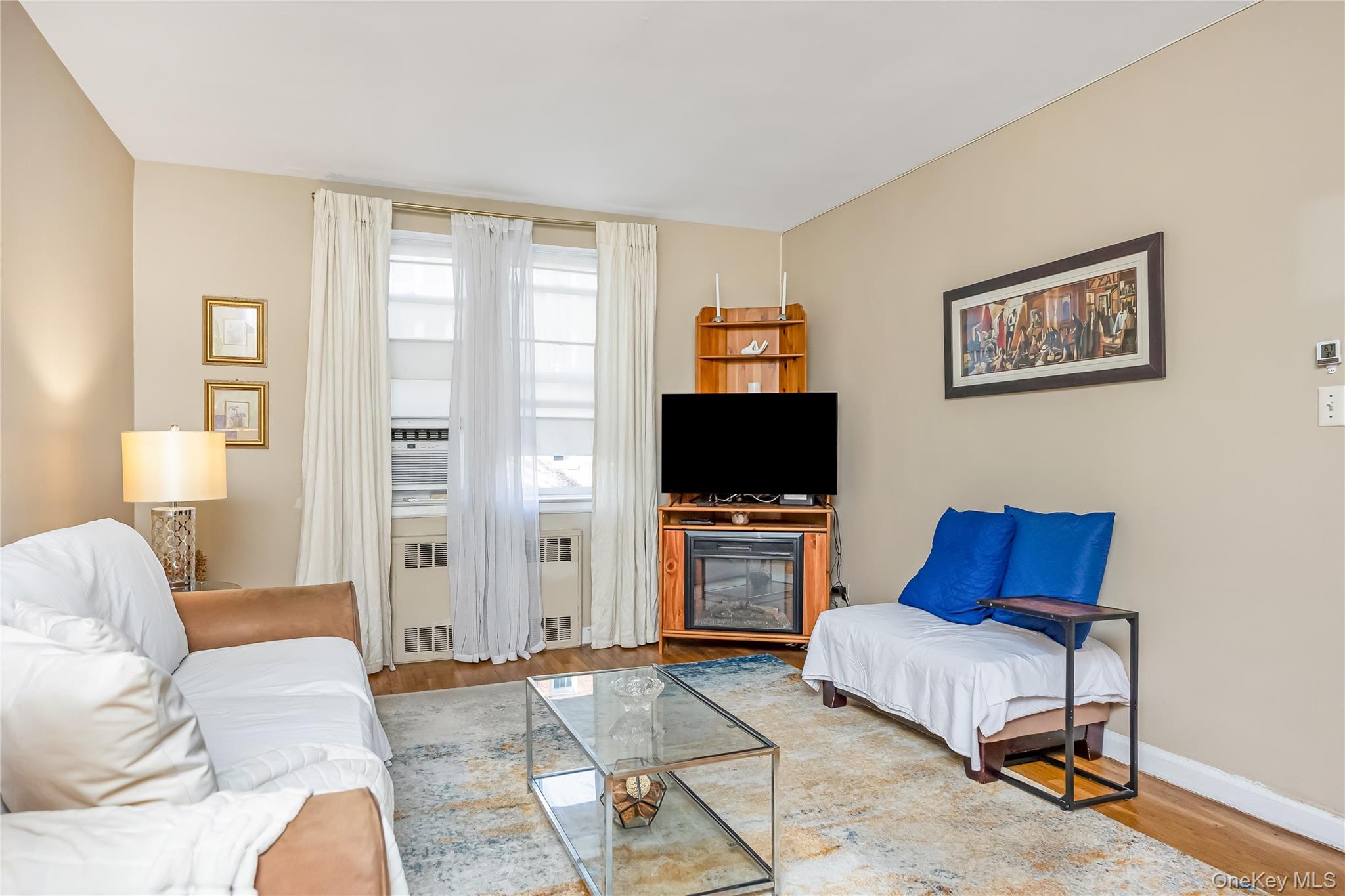 #6 photo, 22 Mulford Place, Hempstead , NY 11550