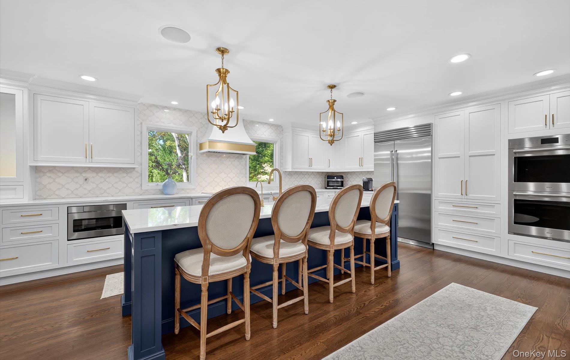 #11 photo, 375 Vanderbilt Parkway, Dix Hills , NY 11746