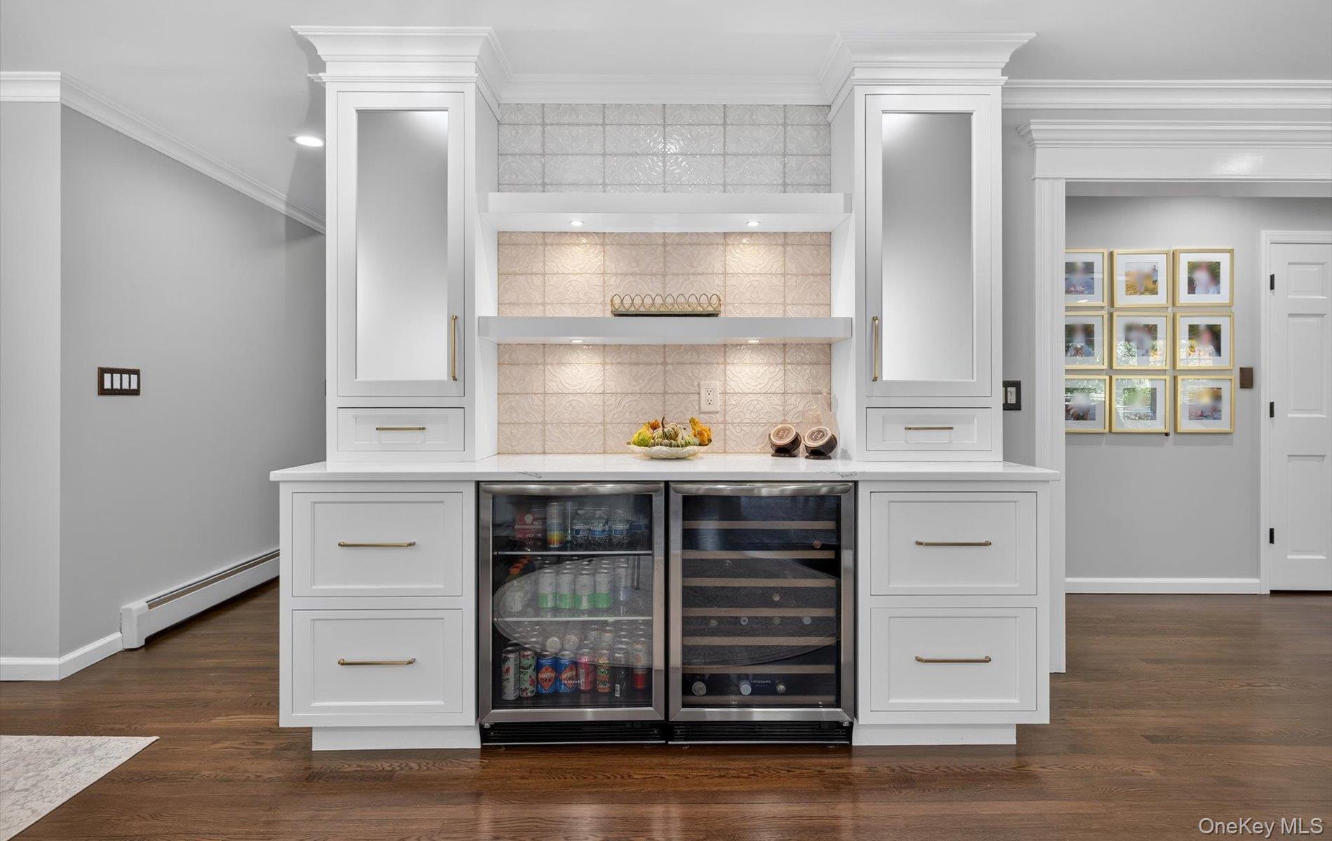 #14 photo, 375 Vanderbilt Parkway, Dix Hills , NY 11746