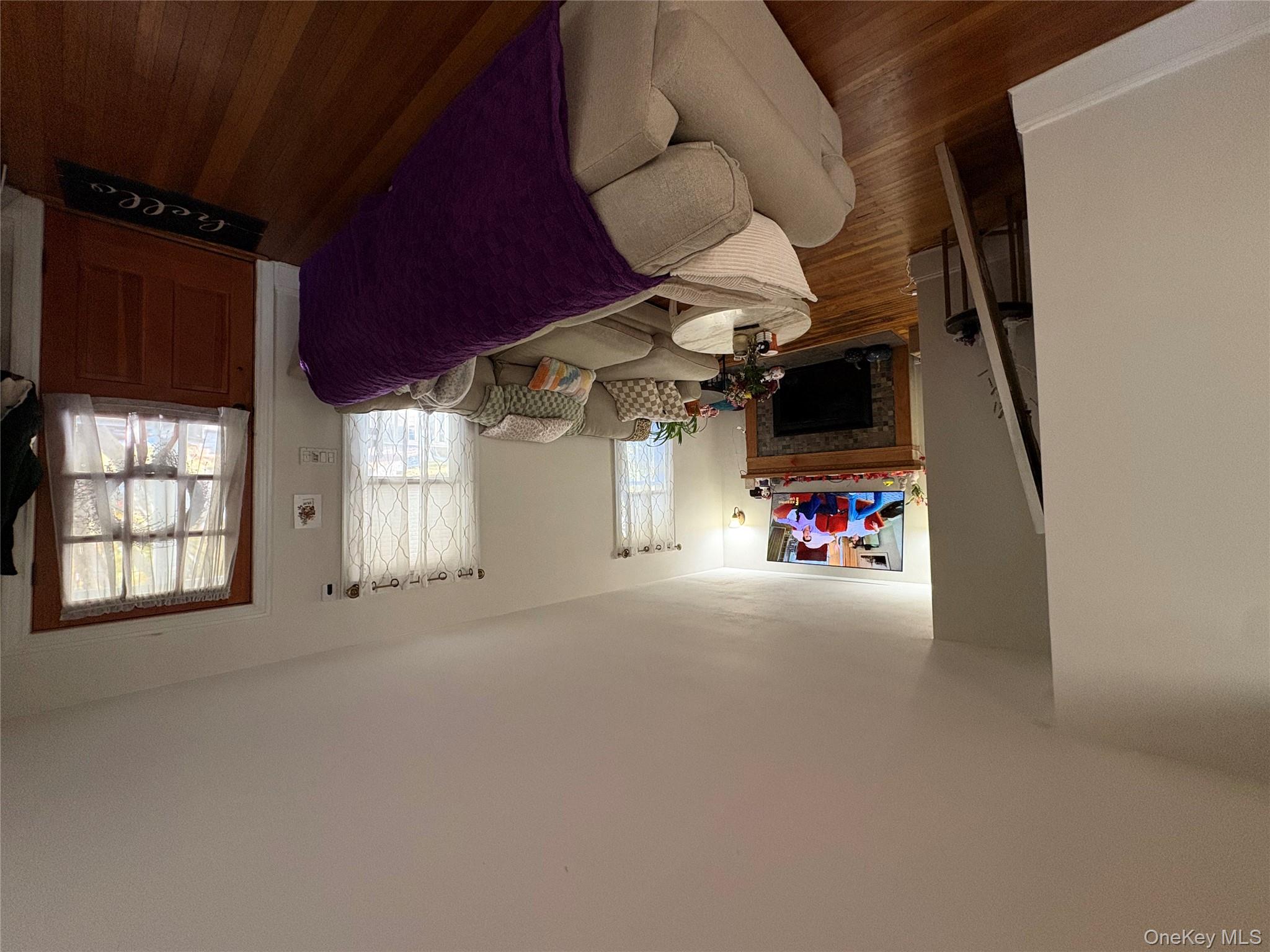 #5 photo, 45 Central Parkway, Huntington , NY 11743