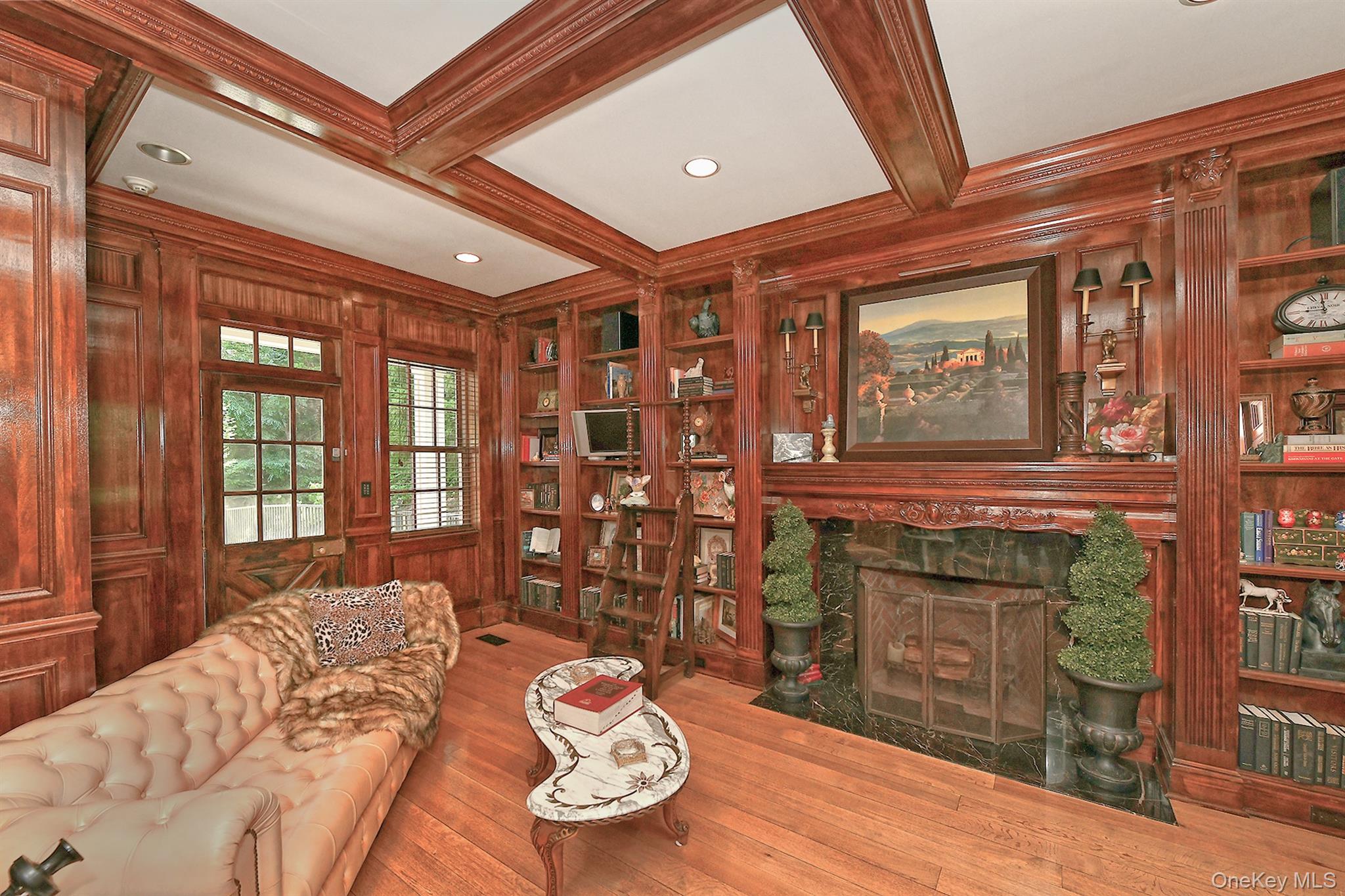 #20 photo, 142 Round Swamp Road, Melville , NY 11747