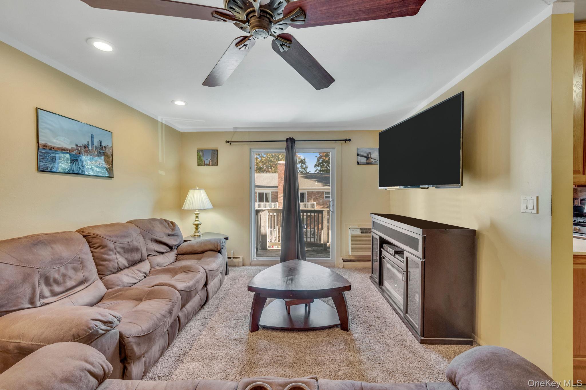 #6 photo, 111 Fairharbor Drive, サフォーク郡 Patchogue , NY 11772