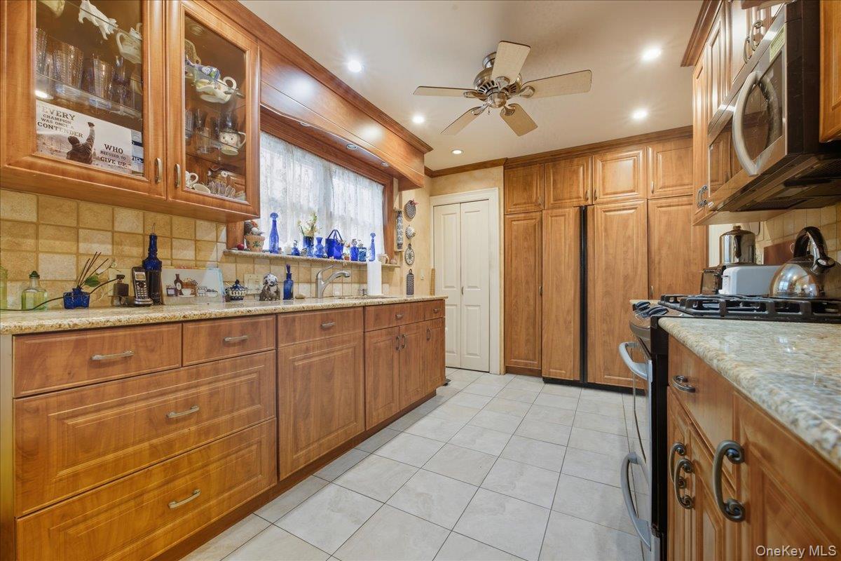 #17 photo, 101 W Elder Avenue, ナッソー郡 Floral Park , NY 11001