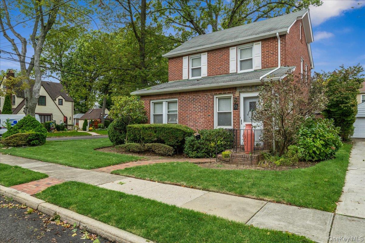 #3 photo, 101 W Elder Avenue, ナッソー郡 Floral Park , NY 11001