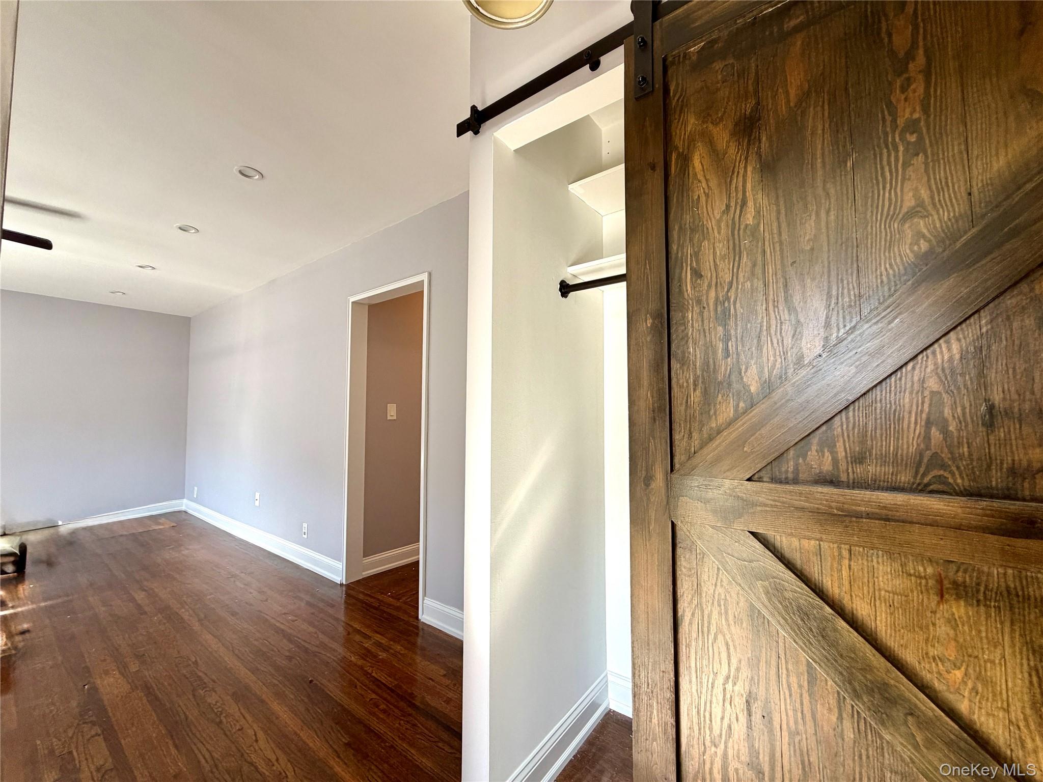 #4 photo, 52-30 39 Avenue, クイーンズ区 Sunnyside , NY 11377