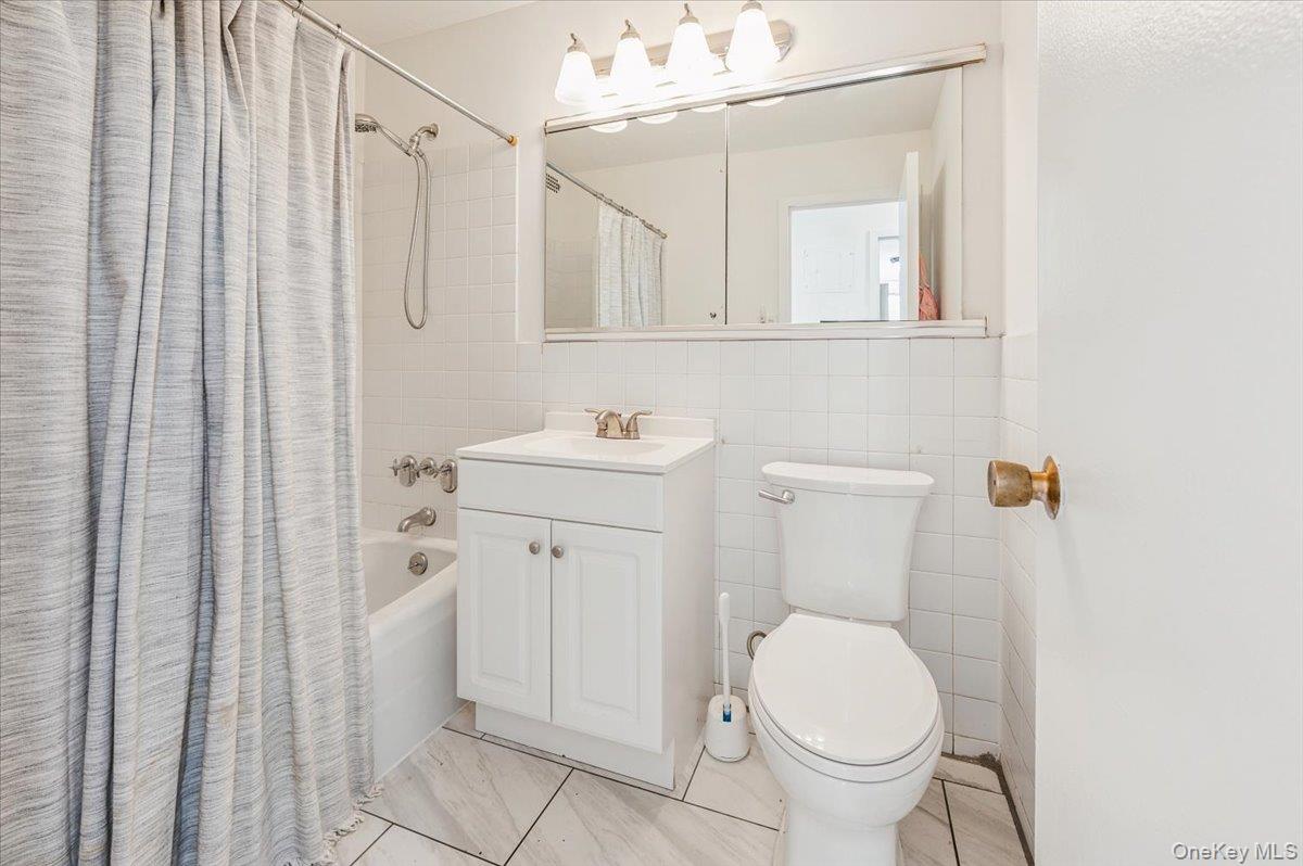 #14 photo, 499 N Broadway, White Plains , NY 10603