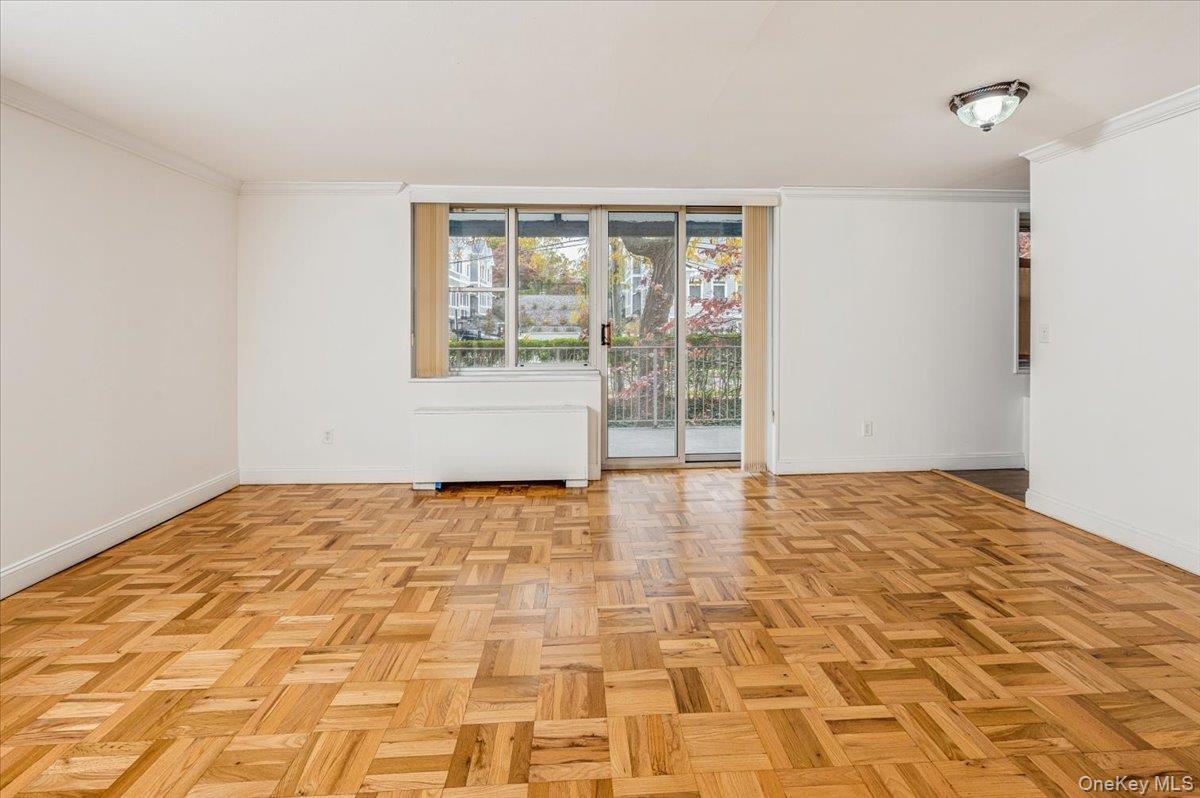 #7 photo, 499 N Broadway, White Plains , NY 10603