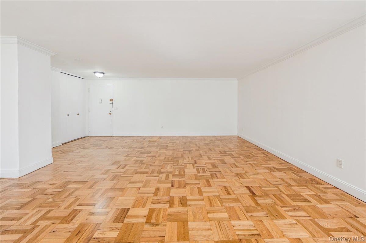 #9 photo, 499 N Broadway, White Plains , NY 10603