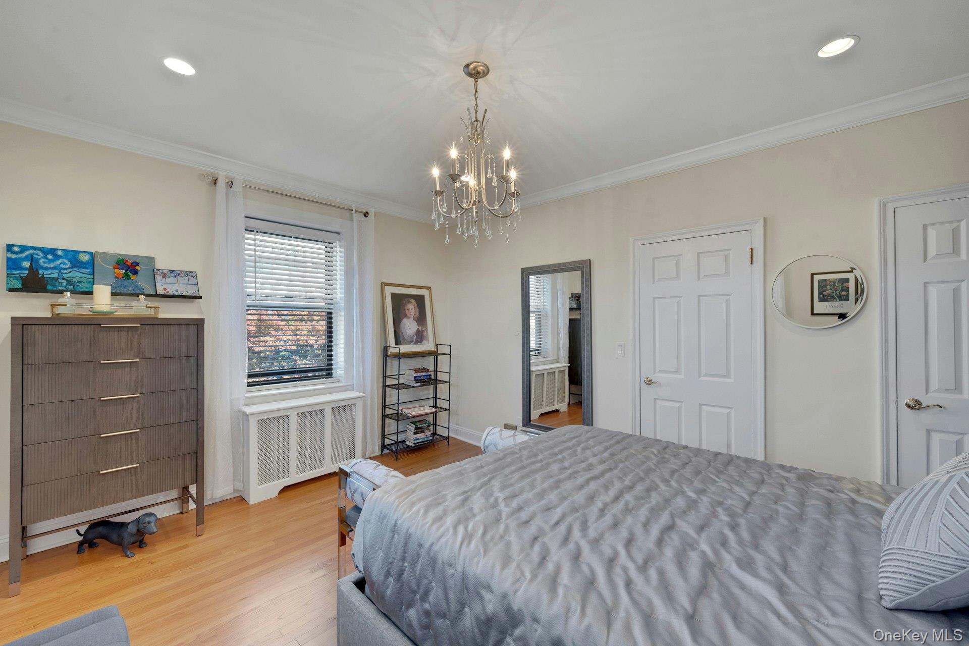 #19 photo, 68 E Hartsdale Avenue, Hartsdale , NY 10530