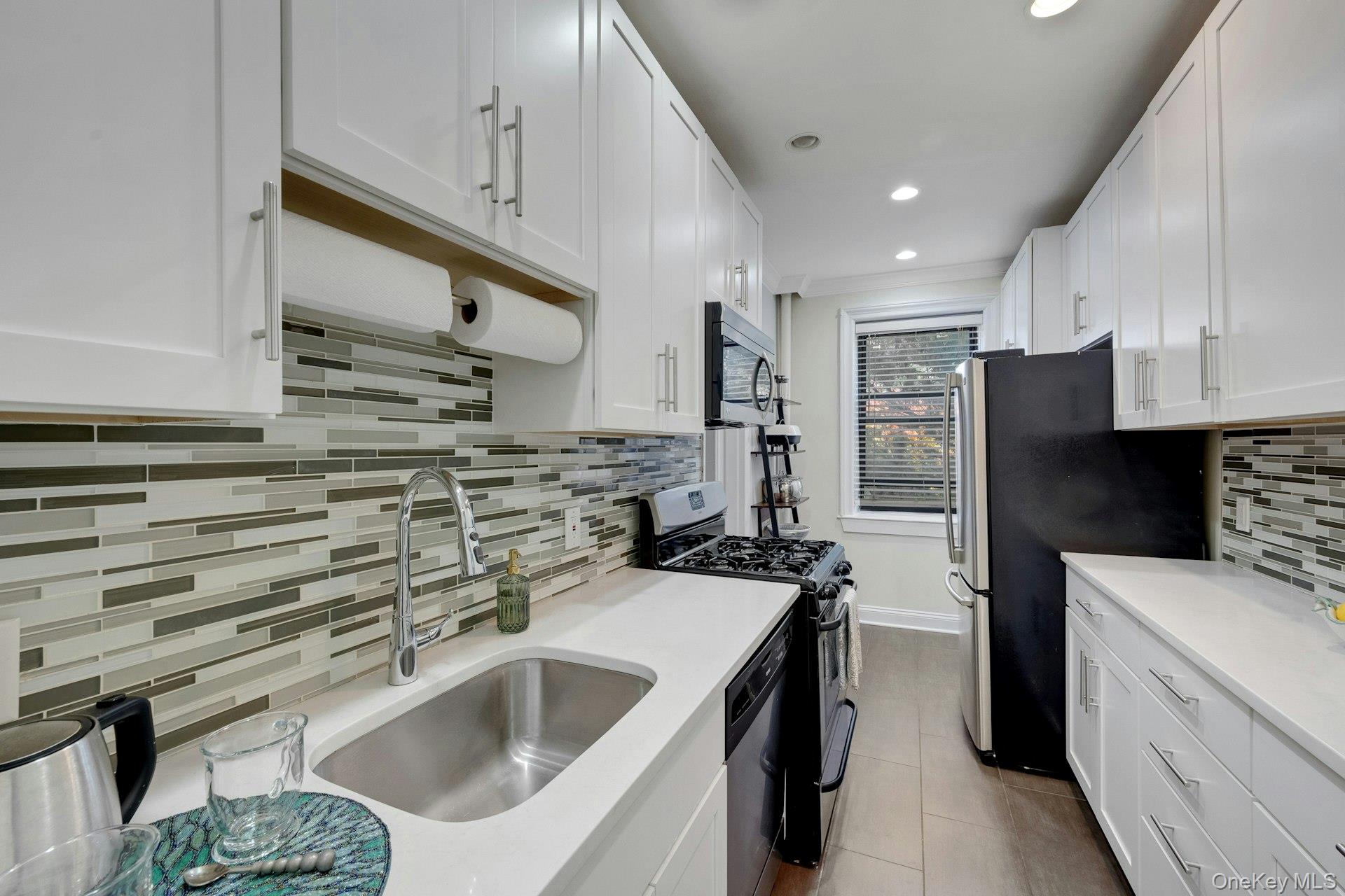 #4 photo, 68 E Hartsdale Avenue, Hartsdale , NY 10530