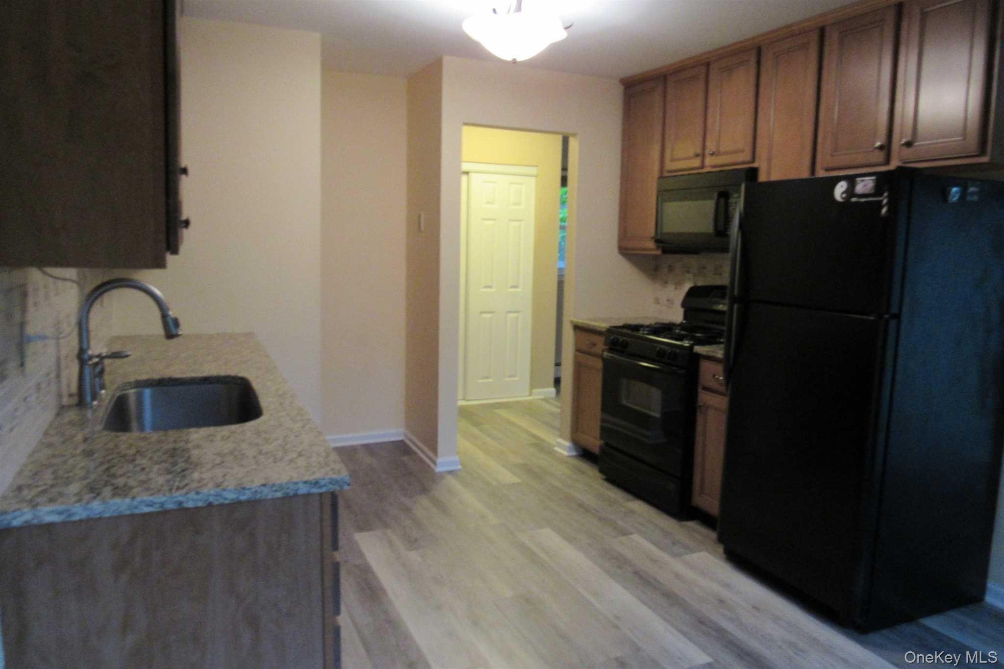 #4 photo, 34 ALPINE Drive, Wappingers Falls , NY 12590